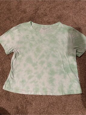 Athleta Light Green Tie-Dye Short Sleeve Tee